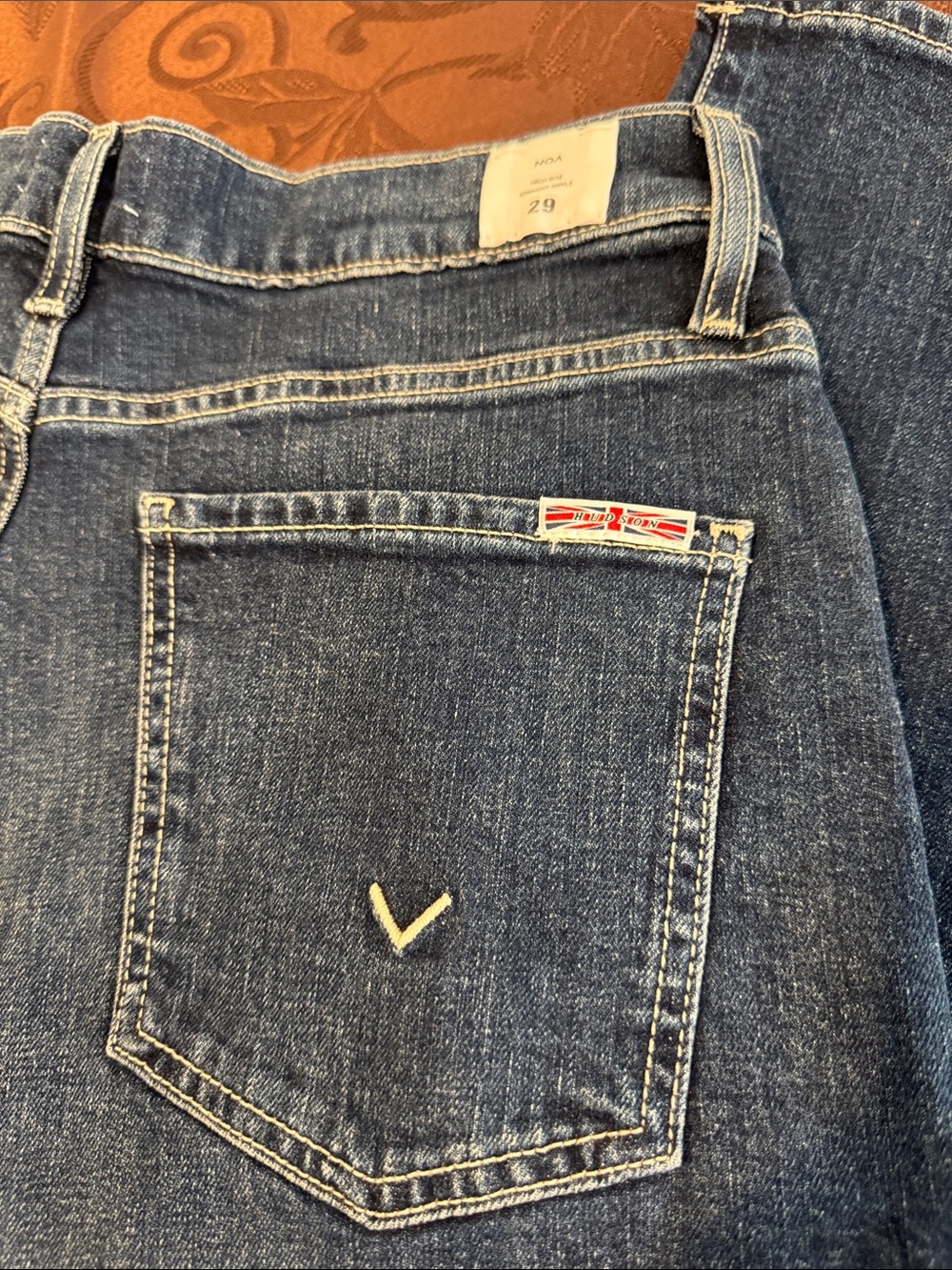 Hudson Straight Leg Jeans. Ladies 29 - Picture 11 of 16